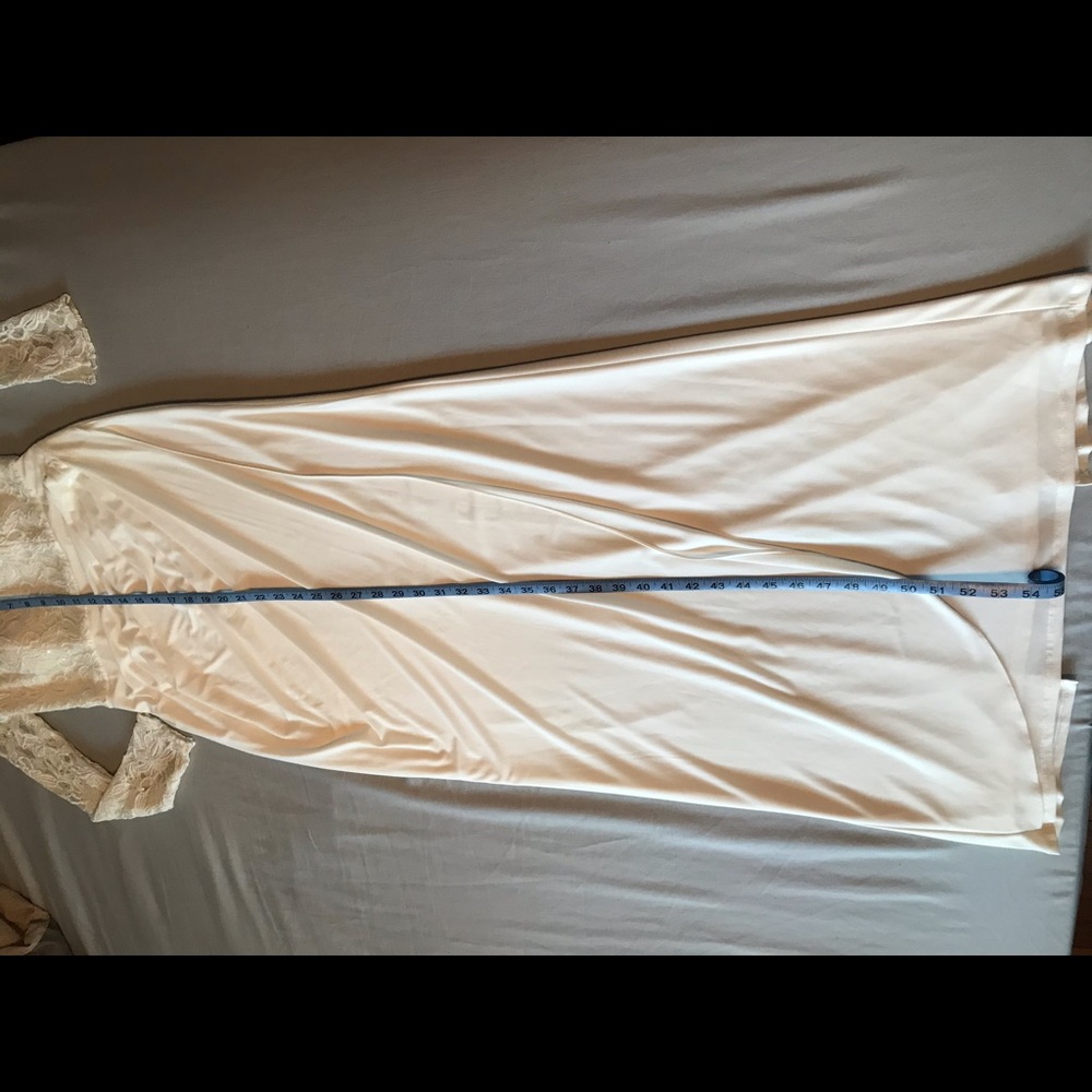 David’s Bridal Wedding Dress - Picture 9 of 17